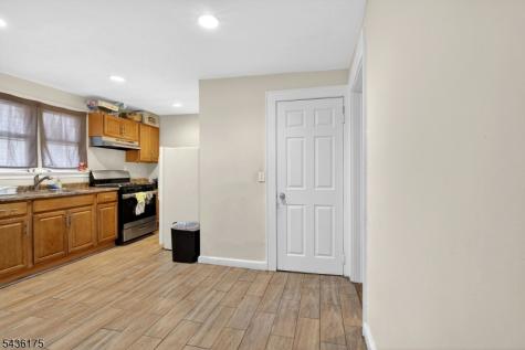 527 Valley Street City Of Orange NJ 07050