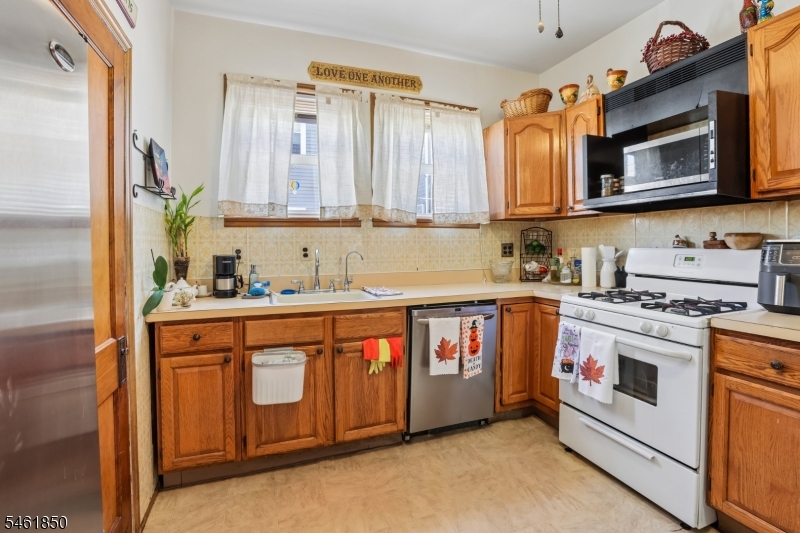 803 Devon Street Kearny NJ 07032