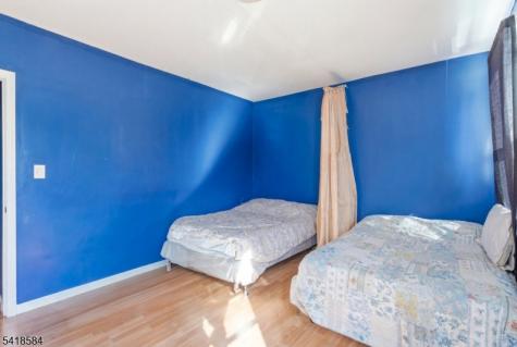 29 Victoria Avenue Newark NJ 07104