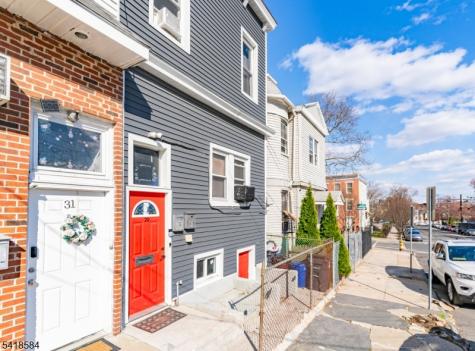 29 Victoria Avenue Newark NJ 07104