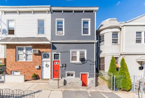 29 Victoria Avenue Newark NJ 07104