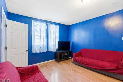29 Victoria Avenue Newark NJ 07104