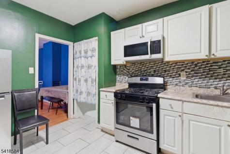 29 Victoria Avenue Newark NJ 07104