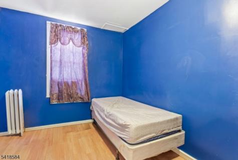 29 Victoria Avenue Newark NJ 07104