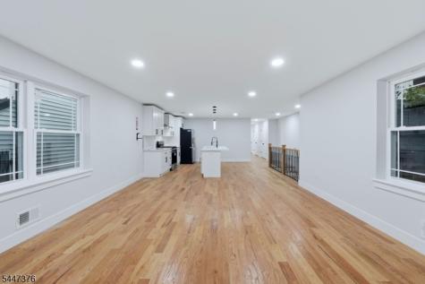219 S Burnett Street East Orange NJ 07018