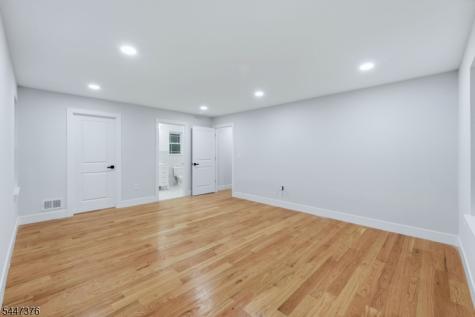219 S Burnett Street East Orange NJ 07018