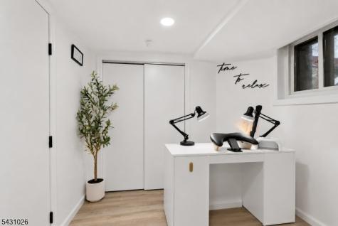 293 Clifton Avenue Newark NJ 07104