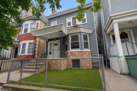 293 Clifton Avenue Newark NJ 07104