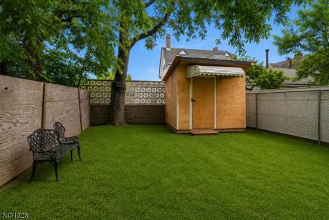 293 Clifton Avenue Newark NJ 07104