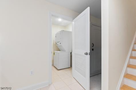 337 13TH Avenue Newark NJ 07103