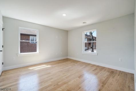 25 Brookside Avenue Irvington NJ 07111