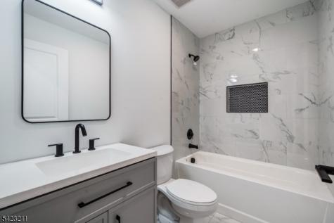 25 Brookside Avenue Irvington NJ 07111