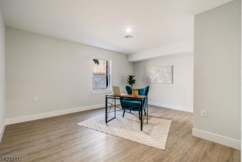 25 Brookside Avenue Irvington NJ 07111