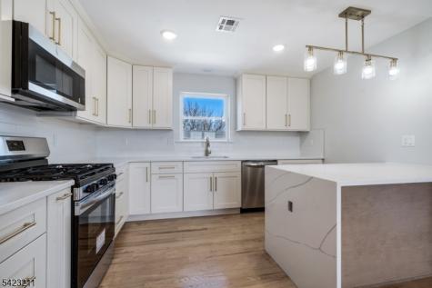 25 Brookside Avenue Irvington NJ 07111