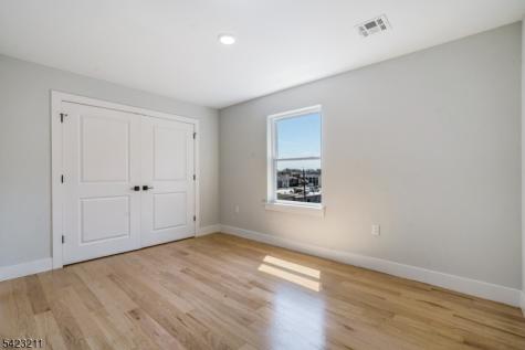 25 Brookside Avenue Irvington NJ 07111