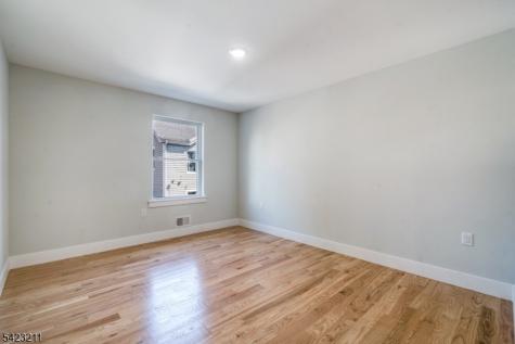 25 Brookside Avenue Irvington NJ 07111