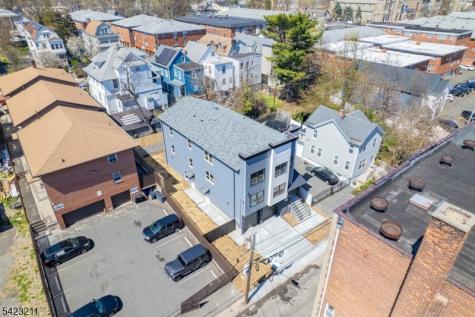 25 Brookside Avenue Irvington NJ 07111