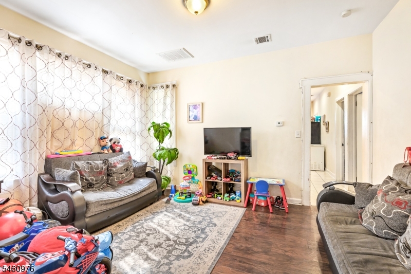 270 Goldsmith Avenue Newark NJ 07112