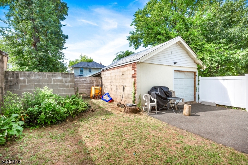 270 Goldsmith Avenue Newark NJ 07112