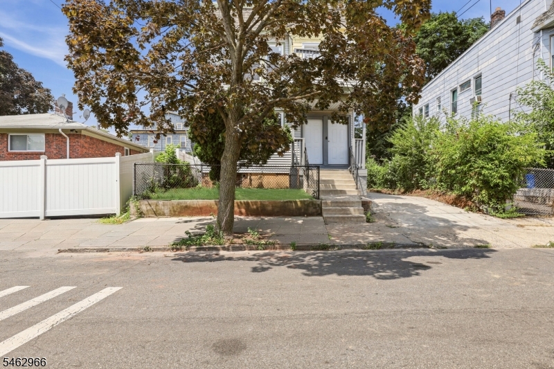 407 Chadwick Avenue Newark NJ 07112