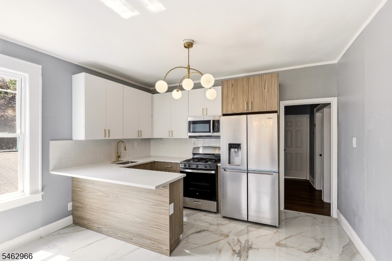 407 Chadwick Avenue Newark NJ 07112