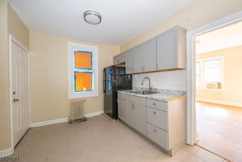120 Sunset Avenue Newark NJ 07106