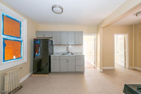 120 Sunset Avenue Newark NJ 07106