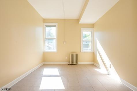120 Sunset Avenue Newark NJ 07106