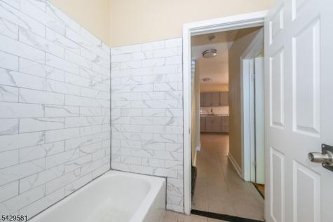 120 Sunset Avenue Newark NJ 07106