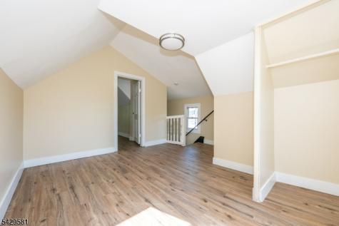 120 Sunset Avenue Newark NJ 07106