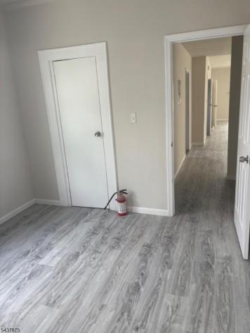 33 Rose Terrace Newark NJ 07108