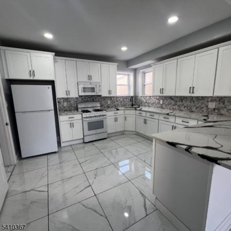345 Summer Avenue Newark NJ 07104