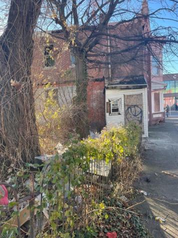 1476 Mount Ephraim Avenue Camden NJ 08104