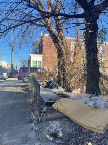1476 Mount Ephraim Avenue Camden NJ 08104