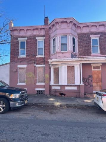 1476 Mount Ephraim Avenue Camden NJ 08104