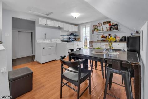 564 Hudson Avenue Weehawken NJ 07086