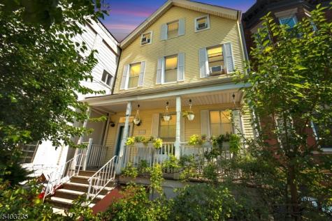 564 Hudson Avenue Weehawken NJ 07086