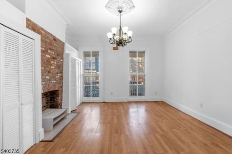 564 Hudson Avenue Weehawken NJ 07086