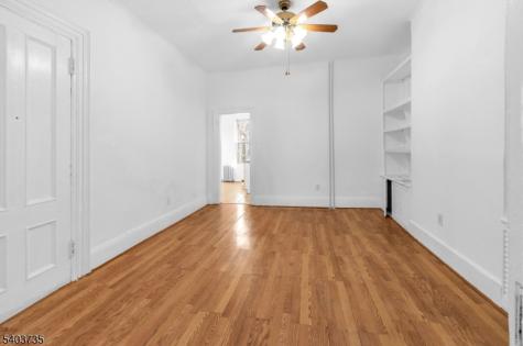 564 Hudson Avenue Weehawken NJ 07086