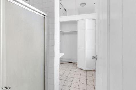 564 Hudson Avenue Weehawken NJ 07086