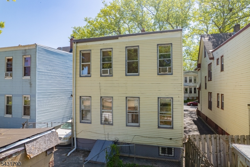 177 Linden Avenue Irvington NJ 07111