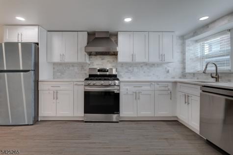 20 S Corabelle Avenue Lodi NJ 07644