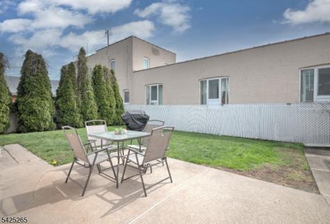 20 S Corabelle Avenue Lodi NJ 07644