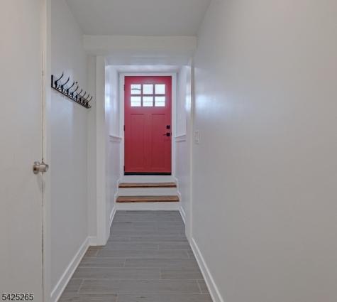 20 S Corabelle Avenue Lodi NJ 07644