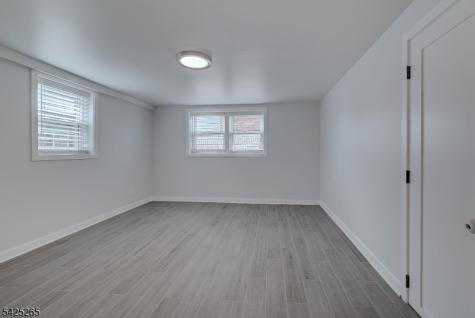 20 S Corabelle Avenue Lodi NJ 07644