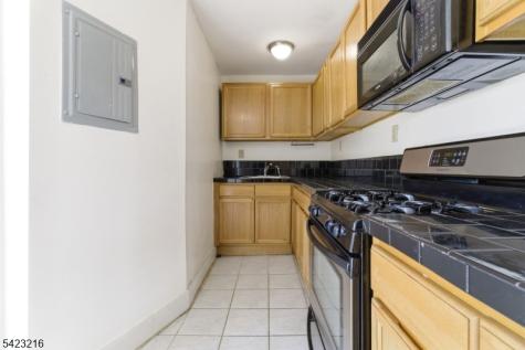 222 Osborne Terrace Newark NJ 07112