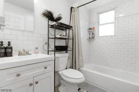 222 Osborne Terrace Newark NJ 07112