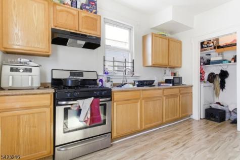 222 Osborne Terrace Newark NJ 07112