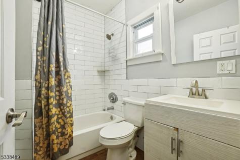 616 Stuyvesant Avenue Irvington NJ 07111