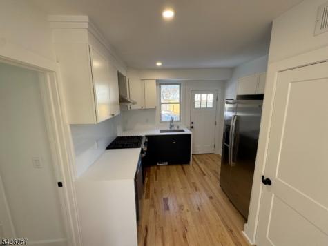 11 Cleveland Street Morristown NJ 07960